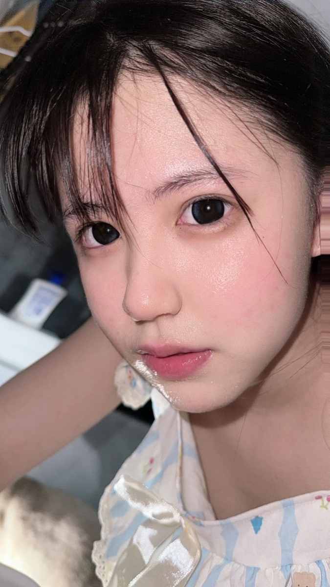 炫酷欧美玲珑校园白领完整版早说你喜欢清纯的我洗把脸就出门了。