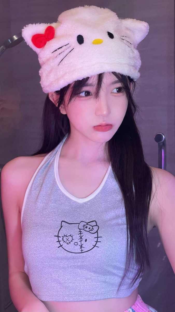 校园苗条原图特写空姐表情包第45张