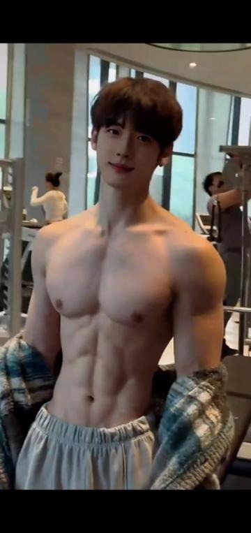 酷炫胜雪甄选瑜伽馆女神免费下载姐妹，过节了，吃点荤的补补第2张