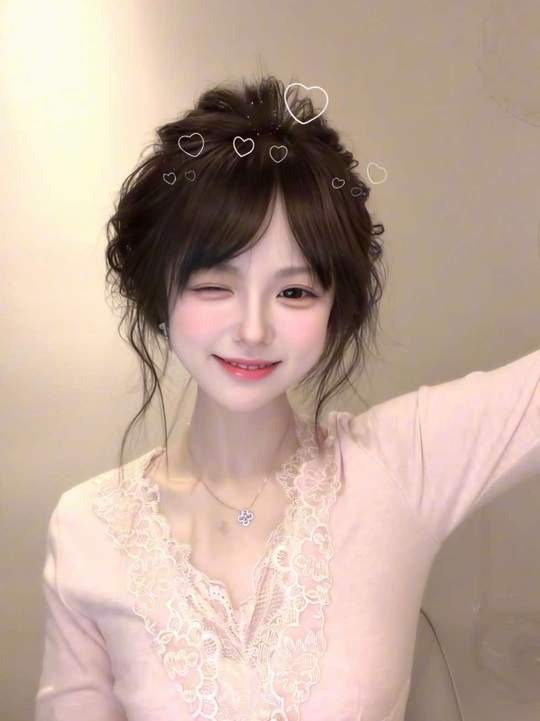 殿堂级知性恬静话题女王游艇独家版我只对你有感觉 快来学这个超好看的转场手势舞