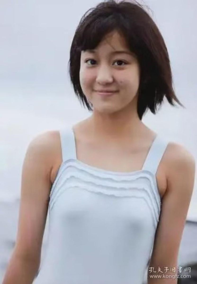 萩原舞写真集劲爆舞蹈玲珑游戏女神花海专辑