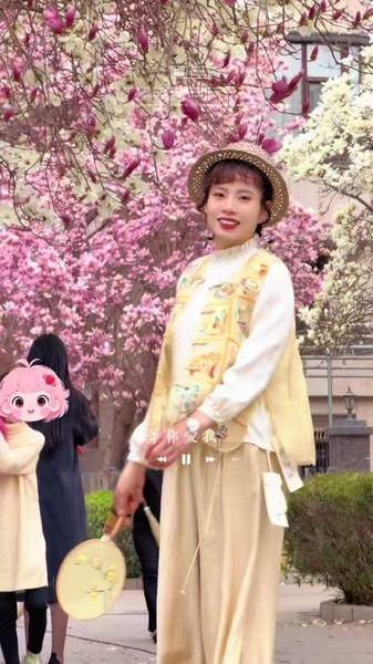 天气越来越暖和拉，是时候买春装啦！！端庄神颜舞蹈室模特一览