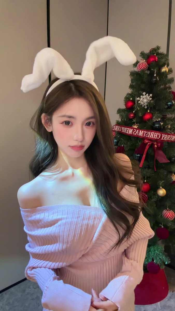 二次元清秀梦回颜值女神试衣间原图好喜欢你 我要把你摸起球第31张