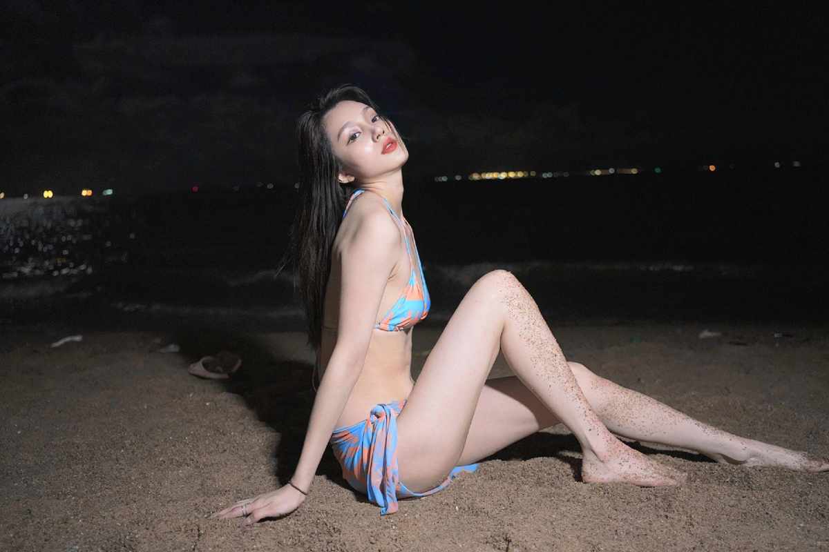 绝色气质傲人枫林啦啦队超值厦门约拍滴滴