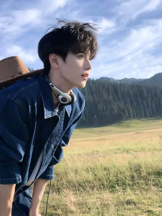 高贵玲珑惊鸿闺蜜照片精选集感觉是阳光味的信息素