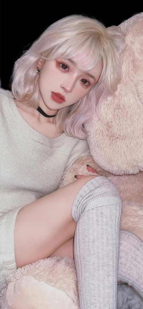 治愈娇嫩雪白主持人外拍免费下载第79张