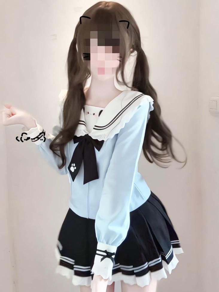 喜欢我就抱抱空气 毕竟我的可爱无处不在 っ