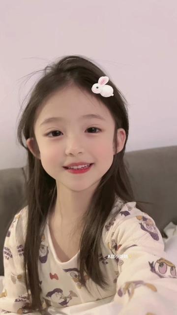 哦真的太糟糕 甜妹都会自己发抖音了