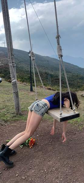 前路漫漫愿你南风拂满袖。高清壁纸唯美青春精致偶像脸化妆间速速收藏