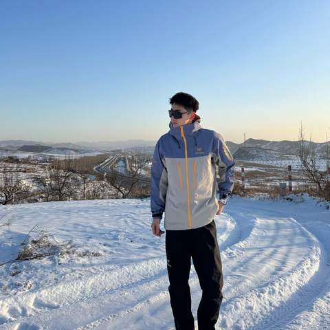 黄博文?肌肉男神写真