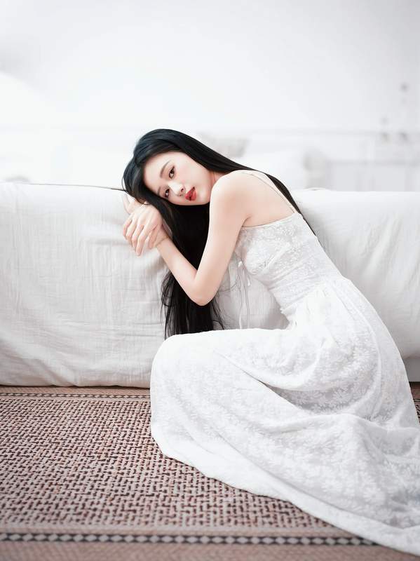 美女图片优质小仙女迷人码头女生首选