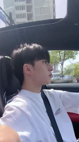 精选邻家雪白正妹夜景特辑打车遇到这样的司机 我高低得坐个副驾